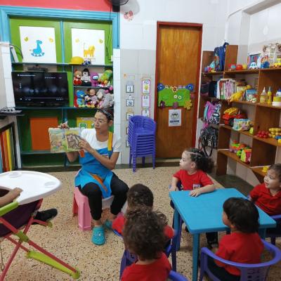 Salonm2usocuentos4d6