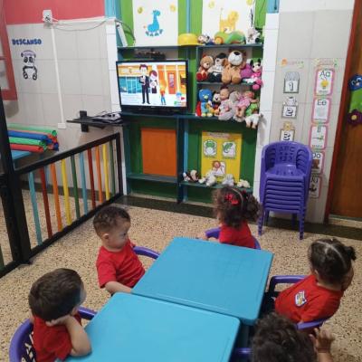 Salonm2usotv6d9 