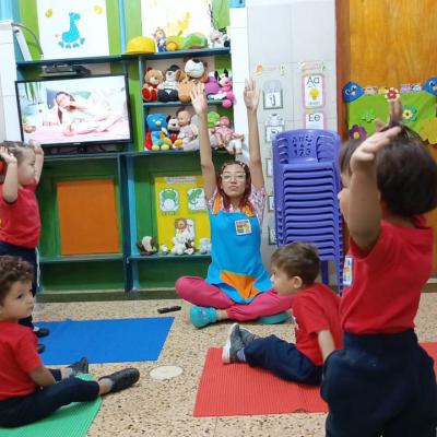 Salonm2usoyoga6d7
